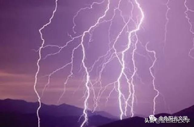 下雨了下雨了仿照儿歌写一句话,下雨了下雨了下雨了歌词试听