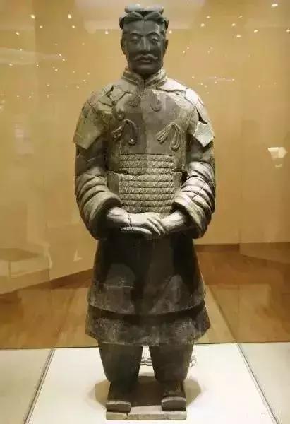 兵马俑掉色的那一瞬间,兵马俑不掉色复原图