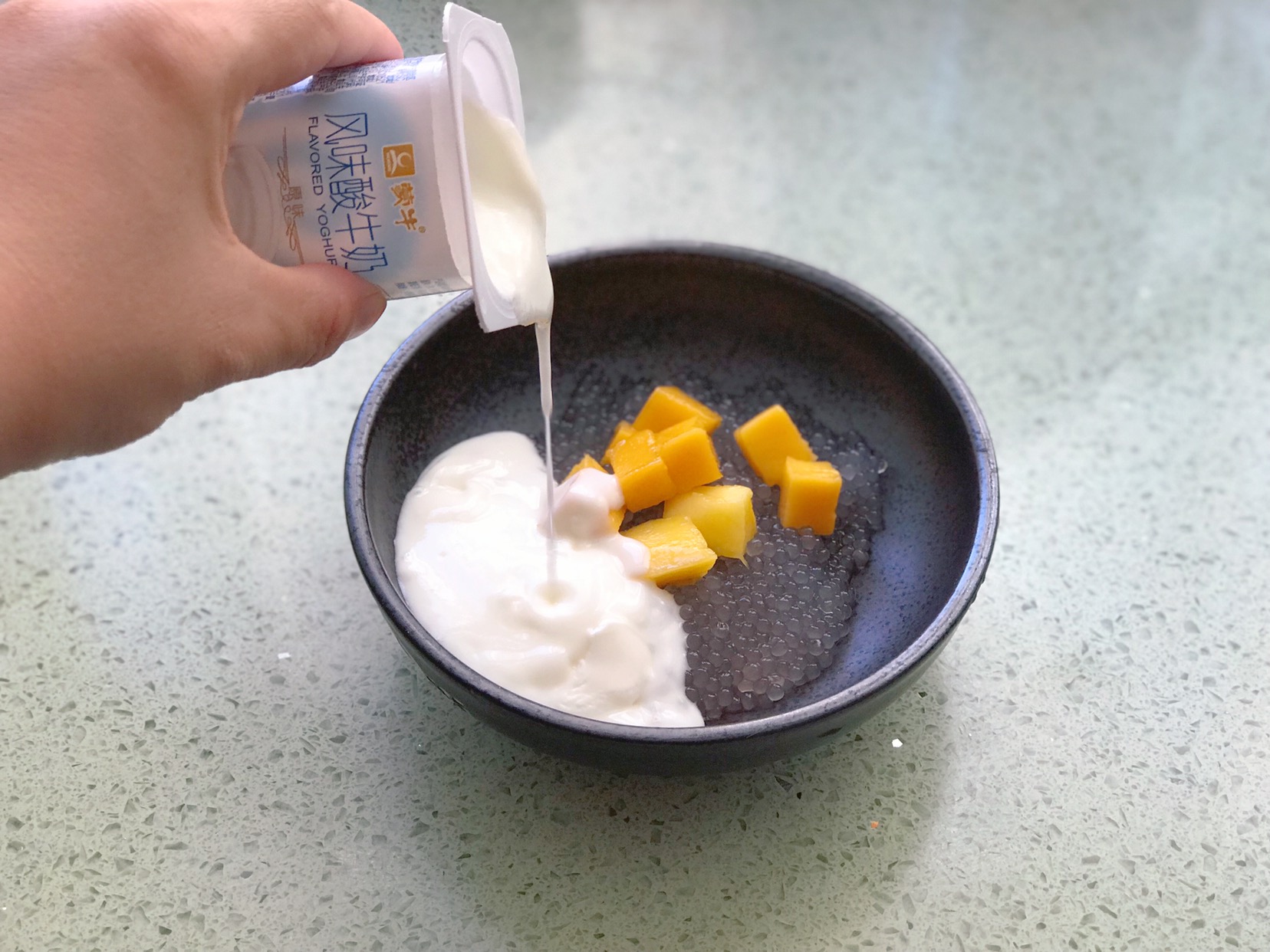 杂果酸奶西米露，爽滑筋道，清凉可口，成本5元做出20元的甜品