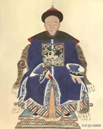 家谱最佳尺寸是多少,家谱有多厚