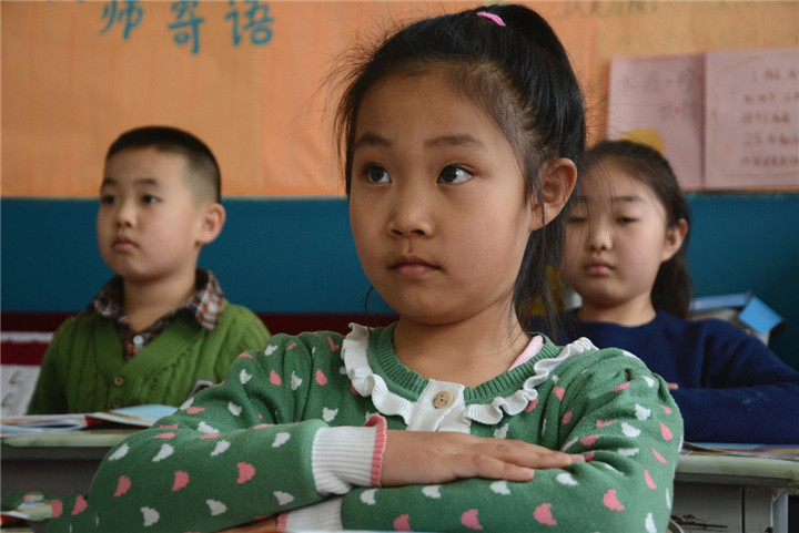 怎么训练孩子上课爱走神,如何改掉孩子上课爱走神