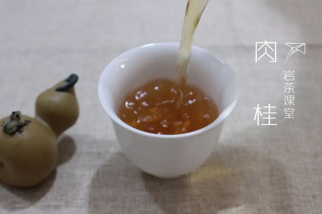 岩茶口感甜是什么原因,岩茶为什么有水香