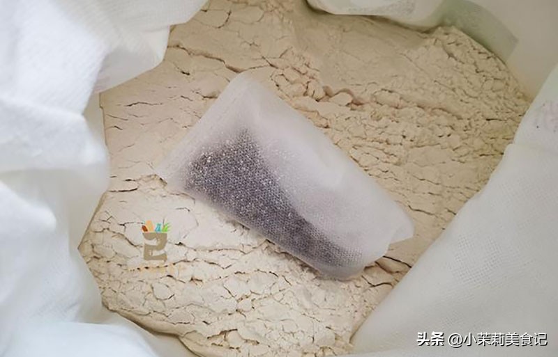 夏季怎样防止面粉生虫,夏季面粉招虫怎么办