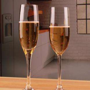 啤酒多少度是什么意思,啤酒吹瓶啥意思