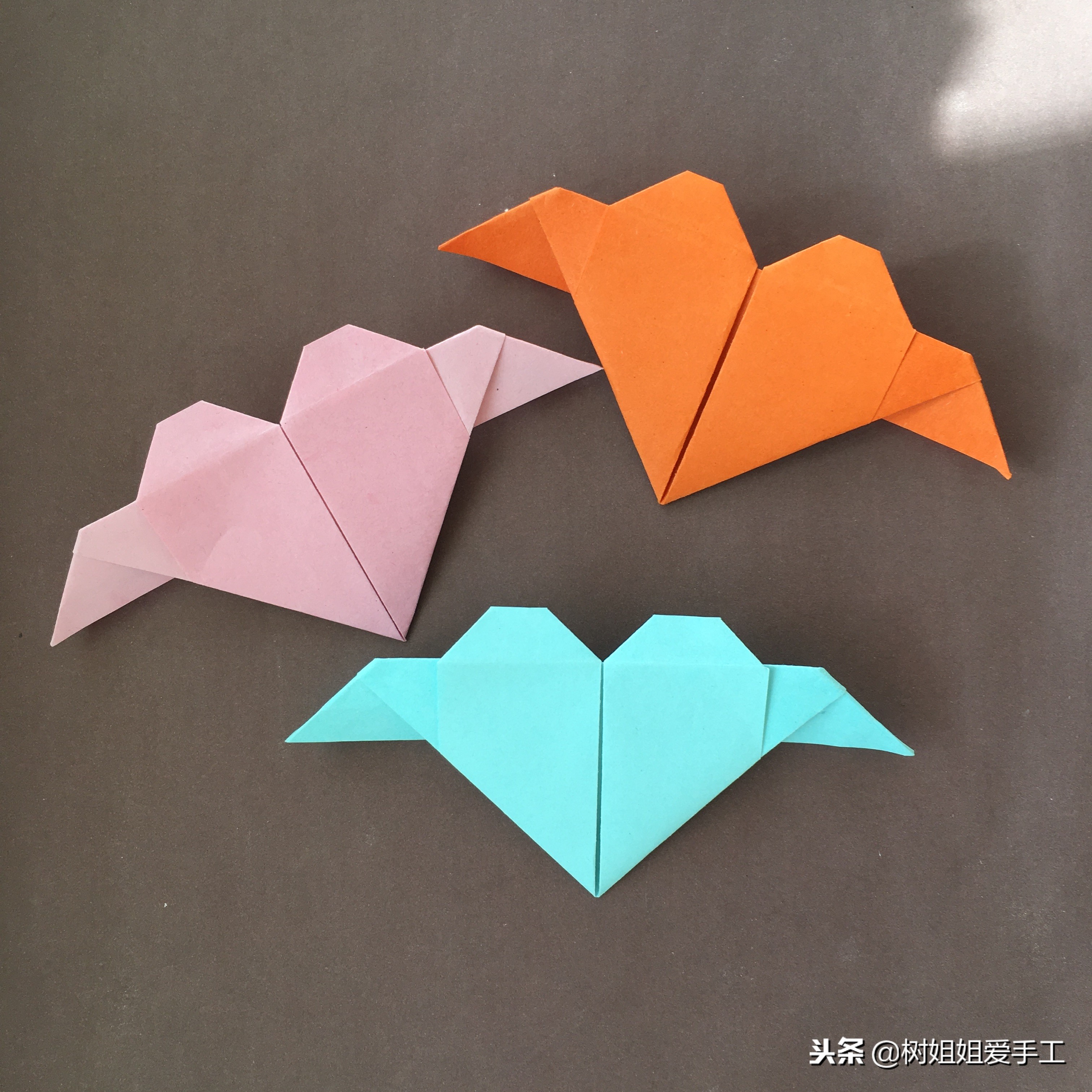 儿童折纸徽章简单又漂亮又能戴,手工五角星儿童折纸折法