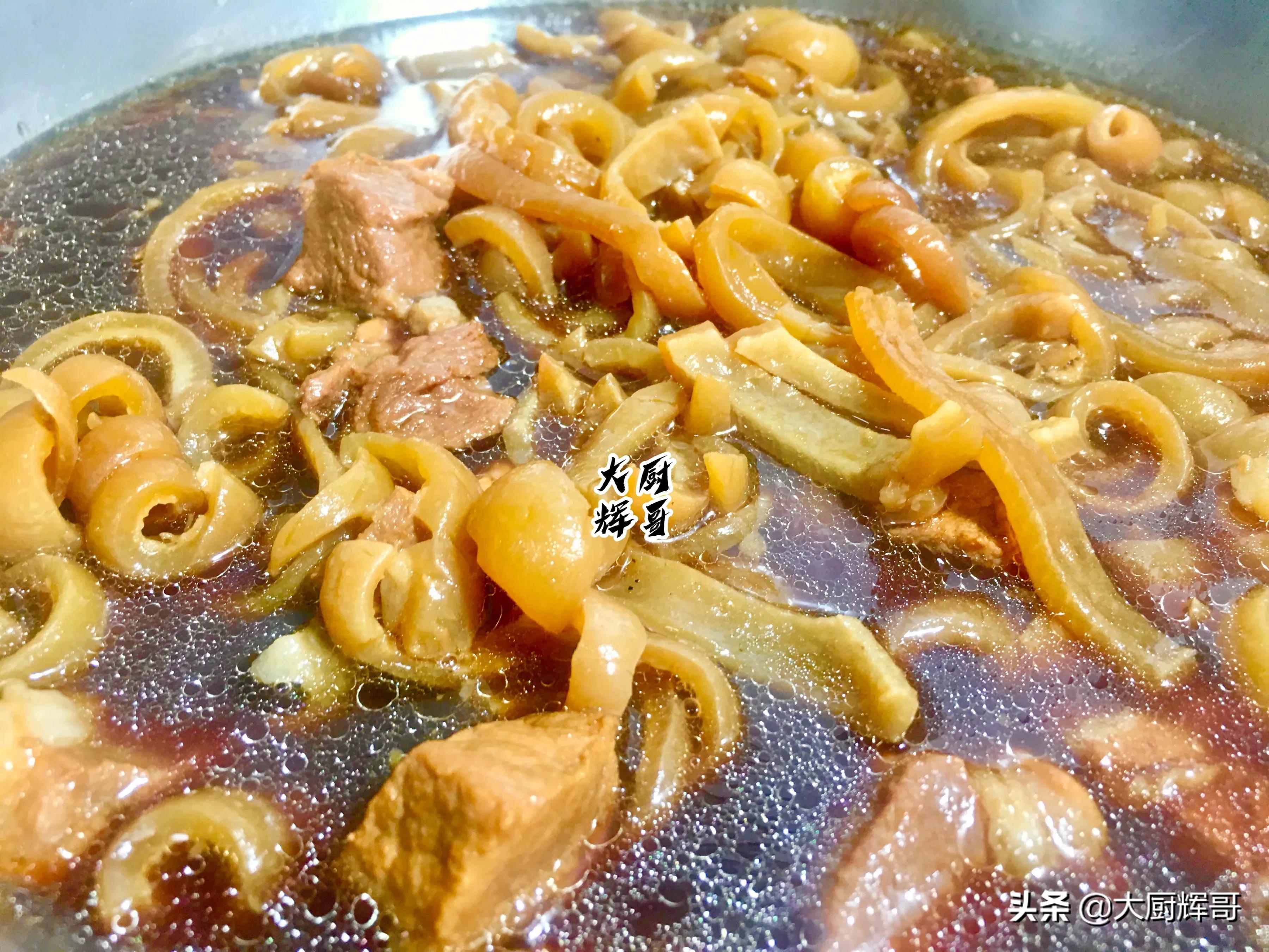 一道筋道的猪皮冻满满的胶原蛋白,大厨教你做两款猪皮冻