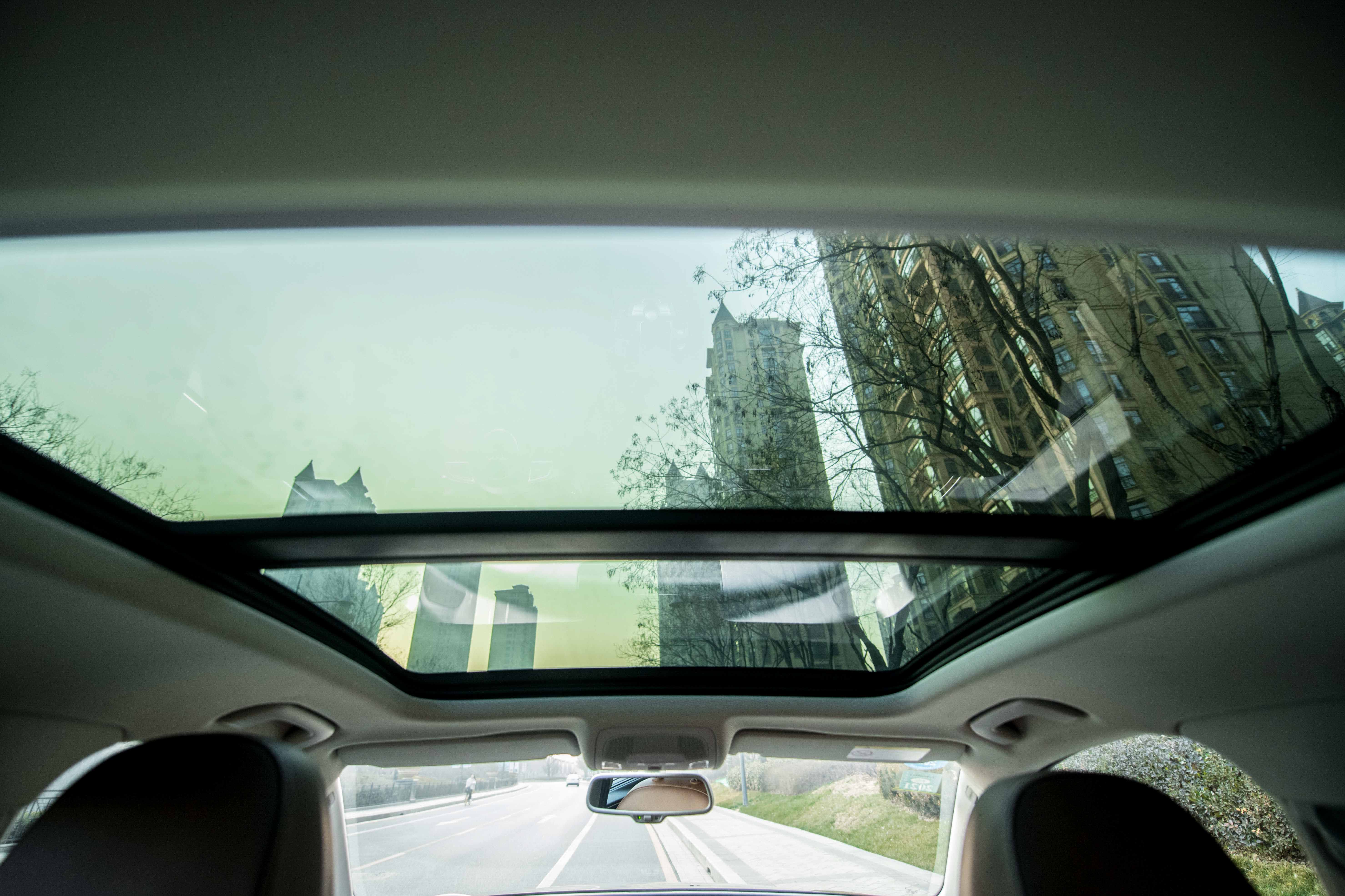 18款奥迪a6l3.0t四驱发动机,能文能武的帅哥