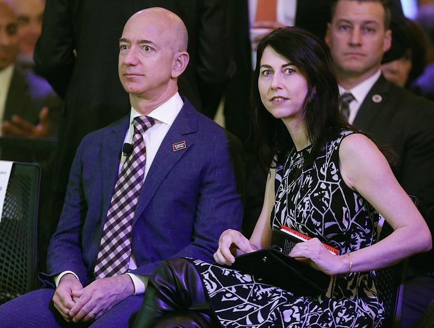 贝佐斯前妻有多少钱,贝索斯的现任妻子