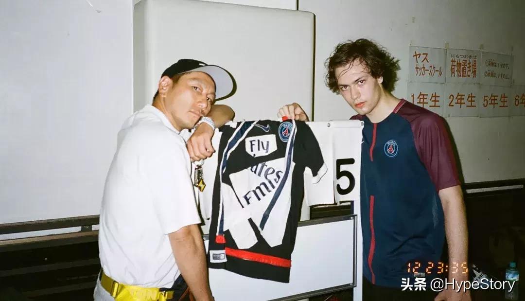 伦敦时装周惊艳全场，谁还敢说球衣不时髦？