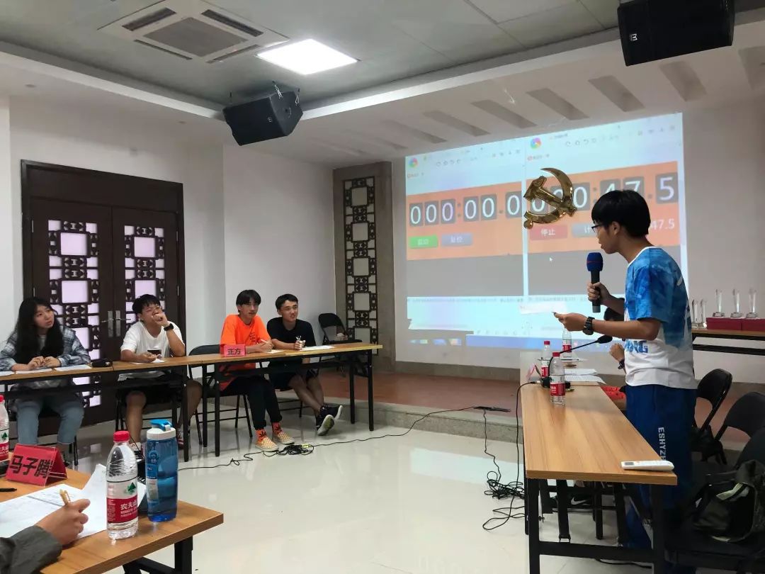 辩论赛唇枪舌战完整版,辩论赛唇枪舌战针锋相对