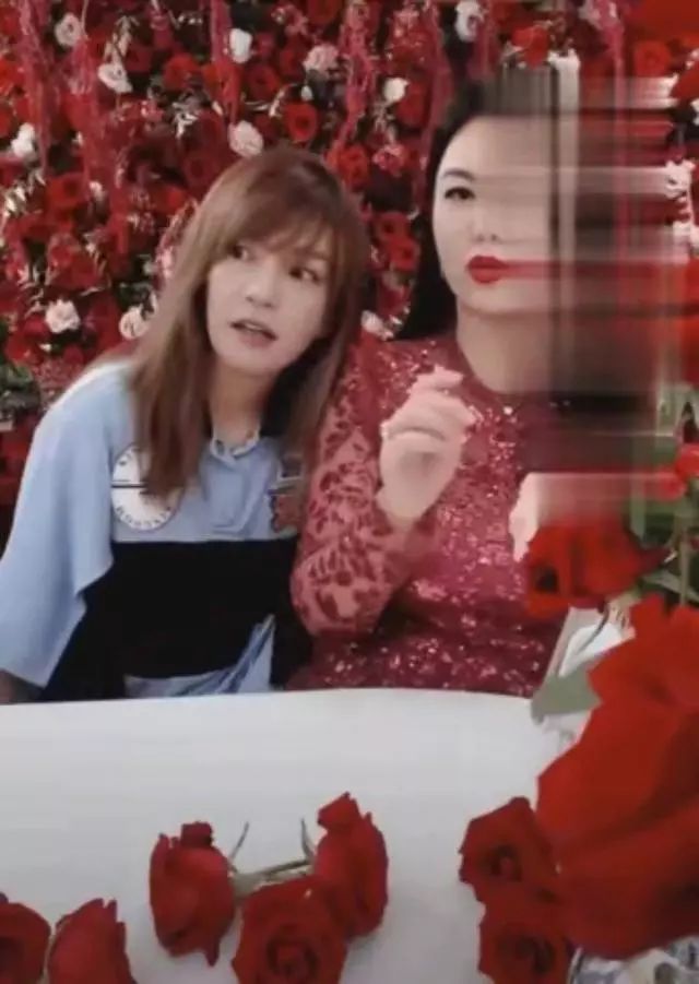 赵薇直播红酒行业,赵薇抖音直播卖红酒