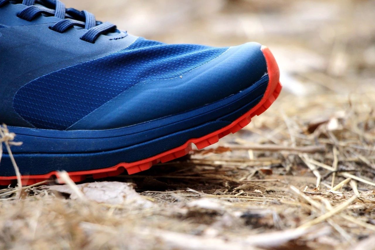 始祖鸟鞋男款冬季评测,始祖鸟夏季男款休闲运动鞋测评