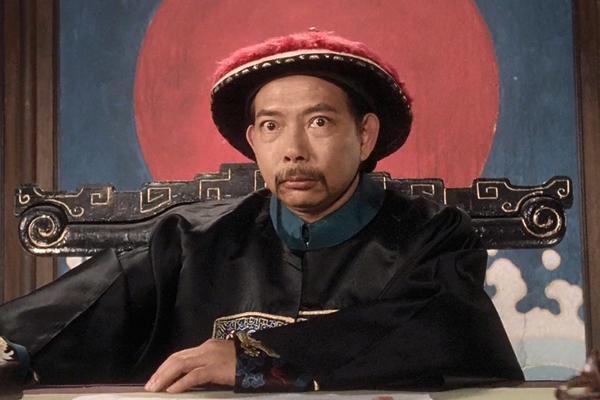 少林足球周星驰经典镜头,少林足球大师兄和星爷对话扫厕所