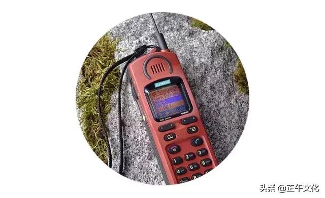 7天穿越70年·90后“果粉”与“果黑”，70年间通讯工具飞速发展