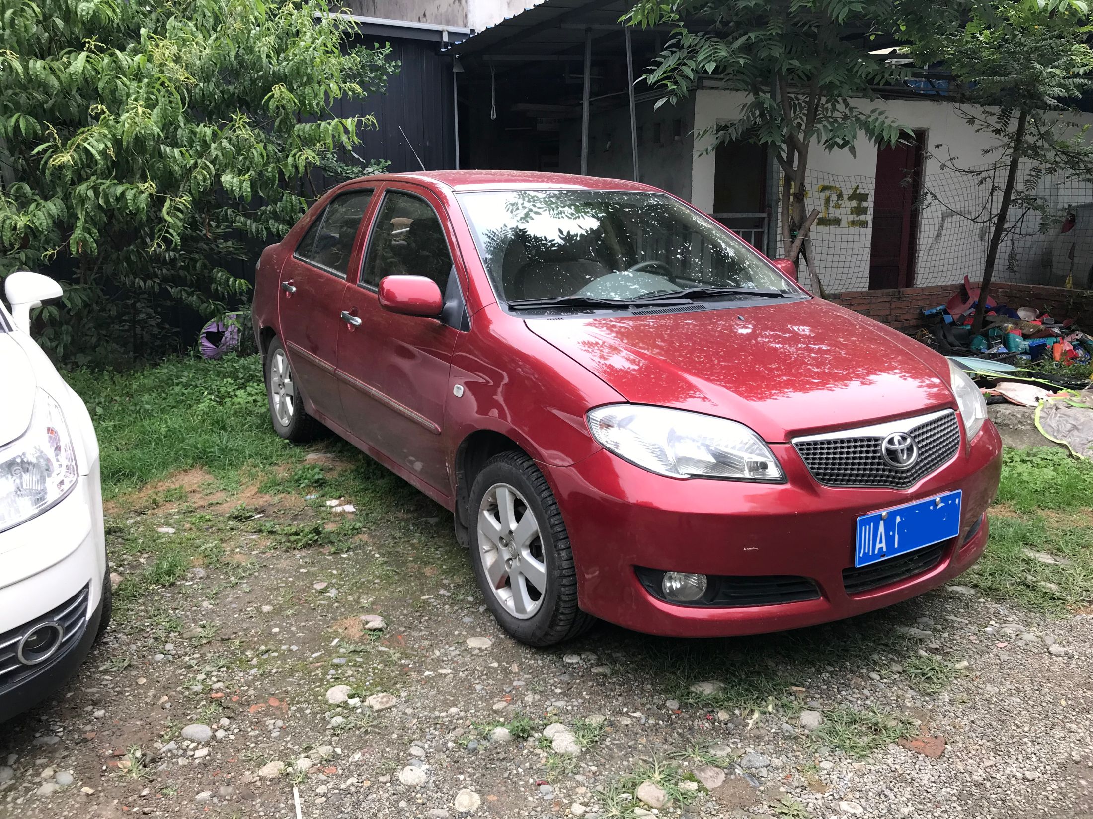 十年丰田威驰二手车值得买吗,一万块钱的车体验