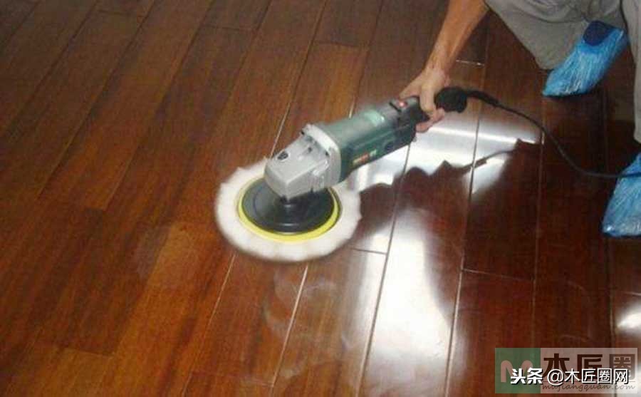 地板打蜡的正确方法,地板打蜡后咯吱咯吱响解决妙招