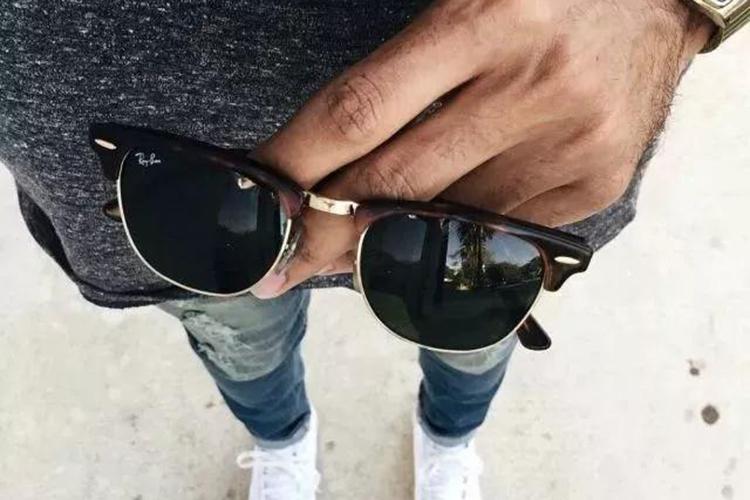 墨镜修饰脸型怎么选,墨镜挑眼