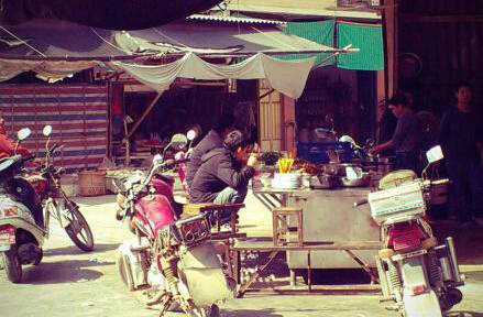 猪脚饭陪海口人长大，海口人陪猪脚饭老去