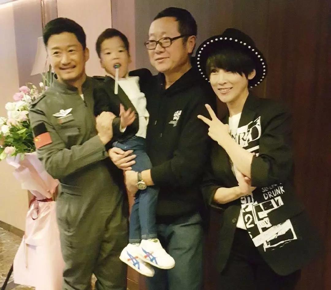 控制孩子使用ipad最好的方法 (ipad如何让孩子不玩手机)