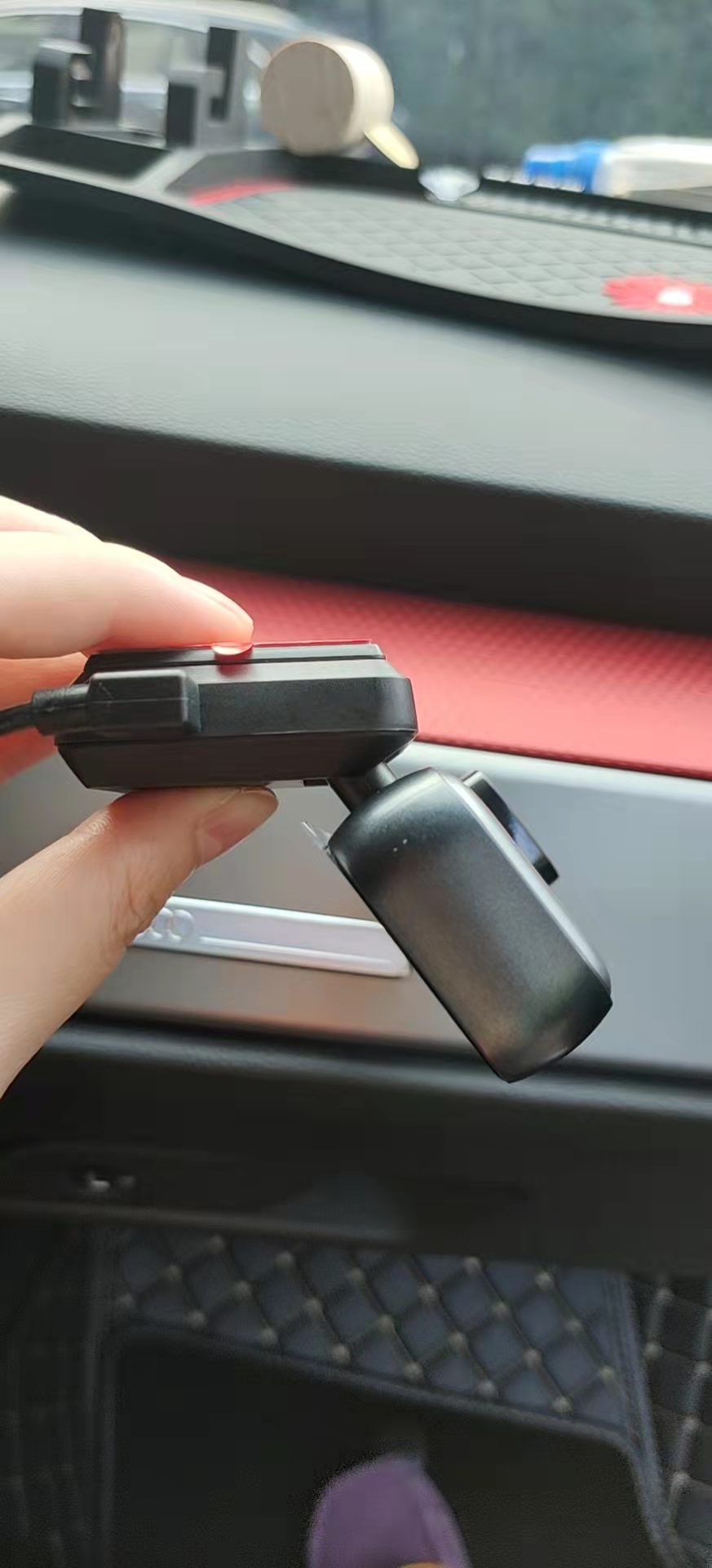 360k680行车记录仪多少钱,360k680行车记录仪可以手机联网