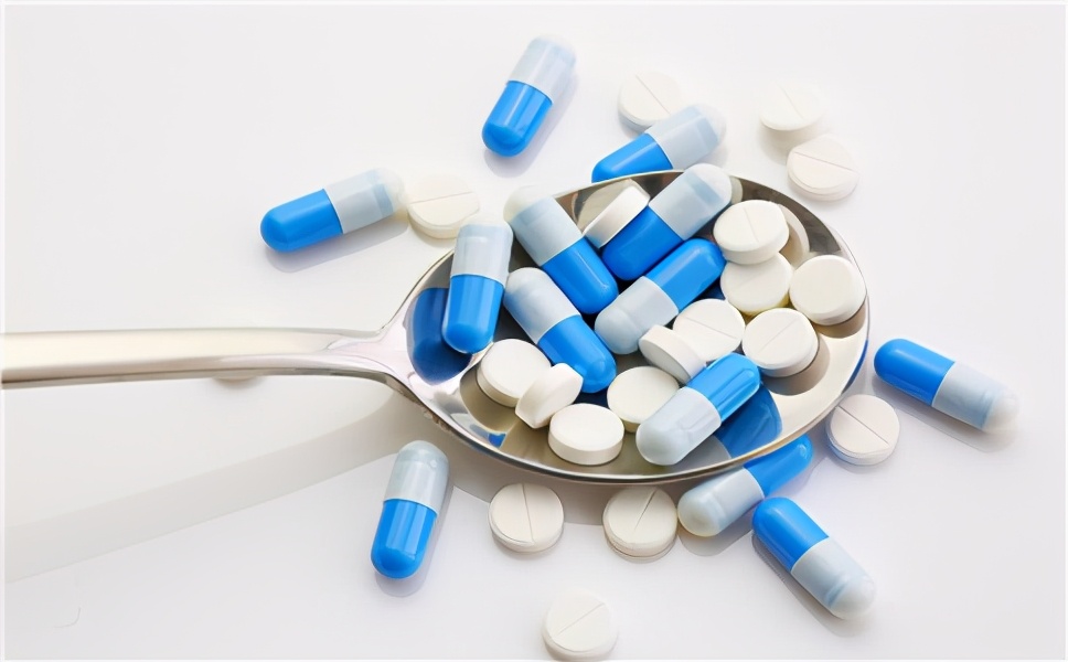 克罗恩病能否控制住不复发,克罗恩病中西医治疗好不