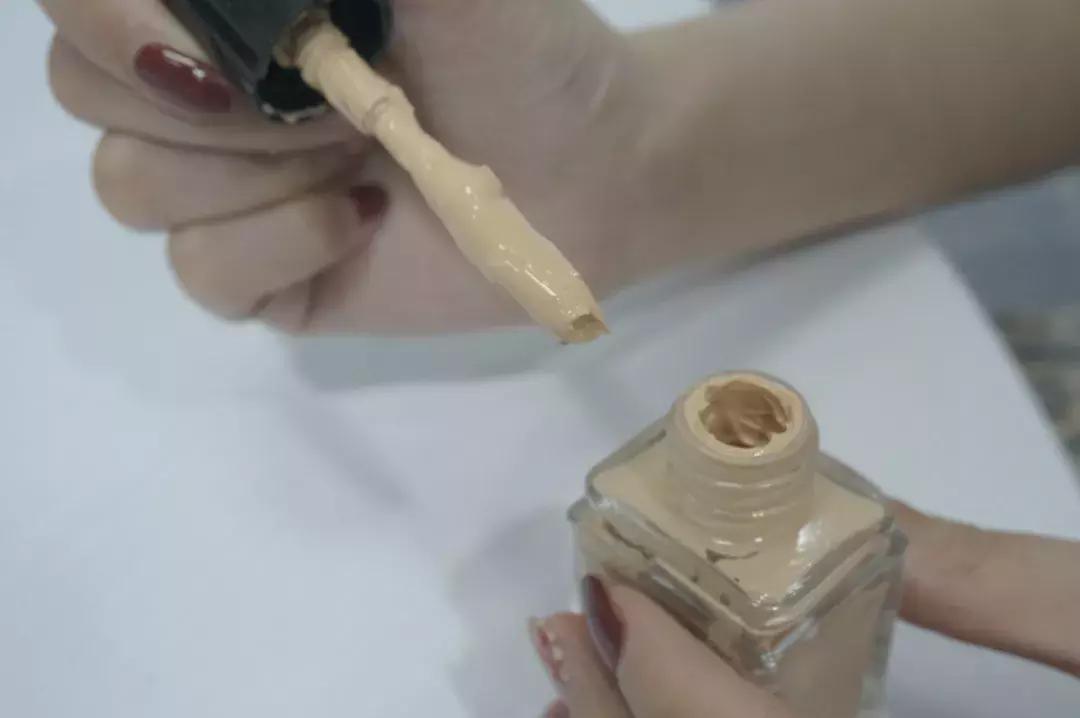 有哪些不好用的大牌化妆品,哪些好用的网红化妆品