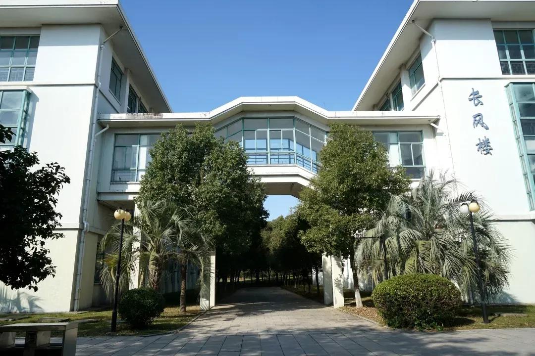 江苏省高校(六十六)苏州大学应用技术学院