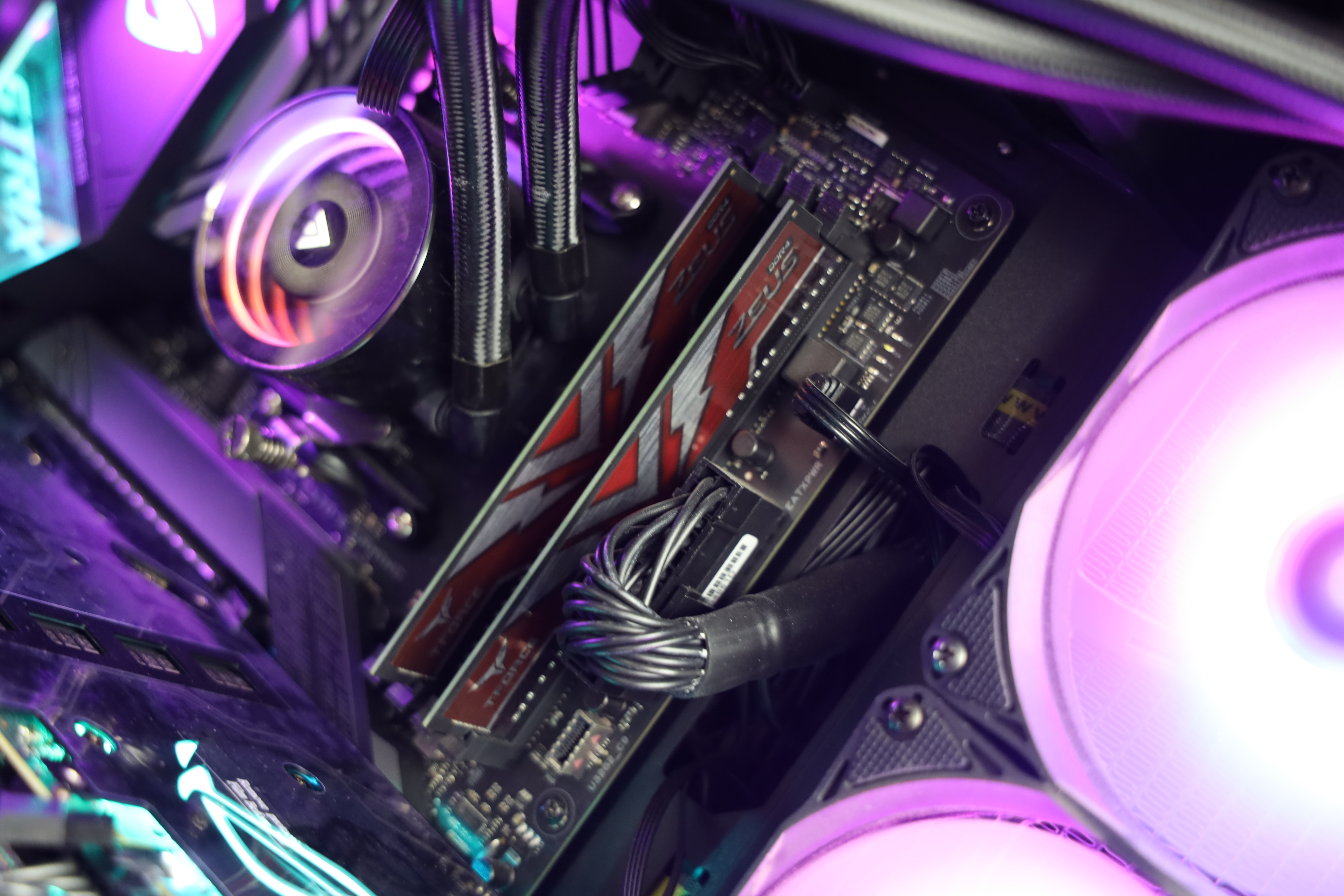 镁光ddr4内存条笔记本,ddr4镁光和金士顿内存条哪个好