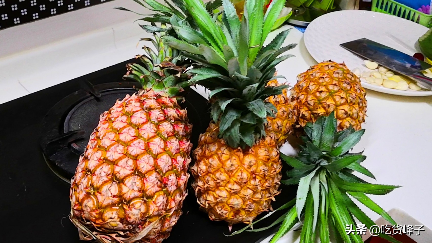 水果店菠萝怎么削皮又快又方便,水果店菠萝怎么切好看又快