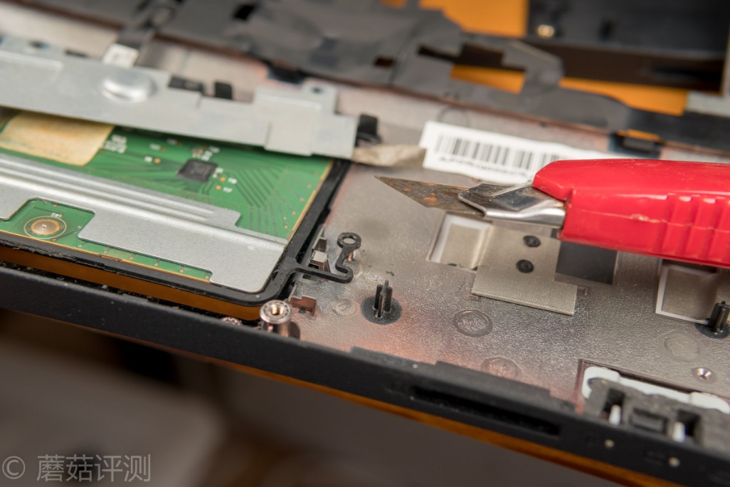 转轴坏了一定要换a壳吗,y400转轴断裂修复