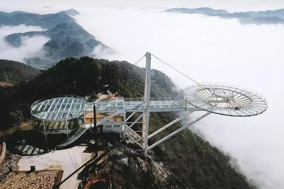 黄石亚洲第一天坑,黄石有哪些风景好的山