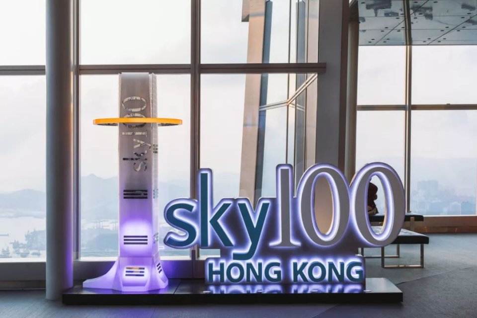 漫步香港街头感受港岛风景,逛整个香港要多长时间