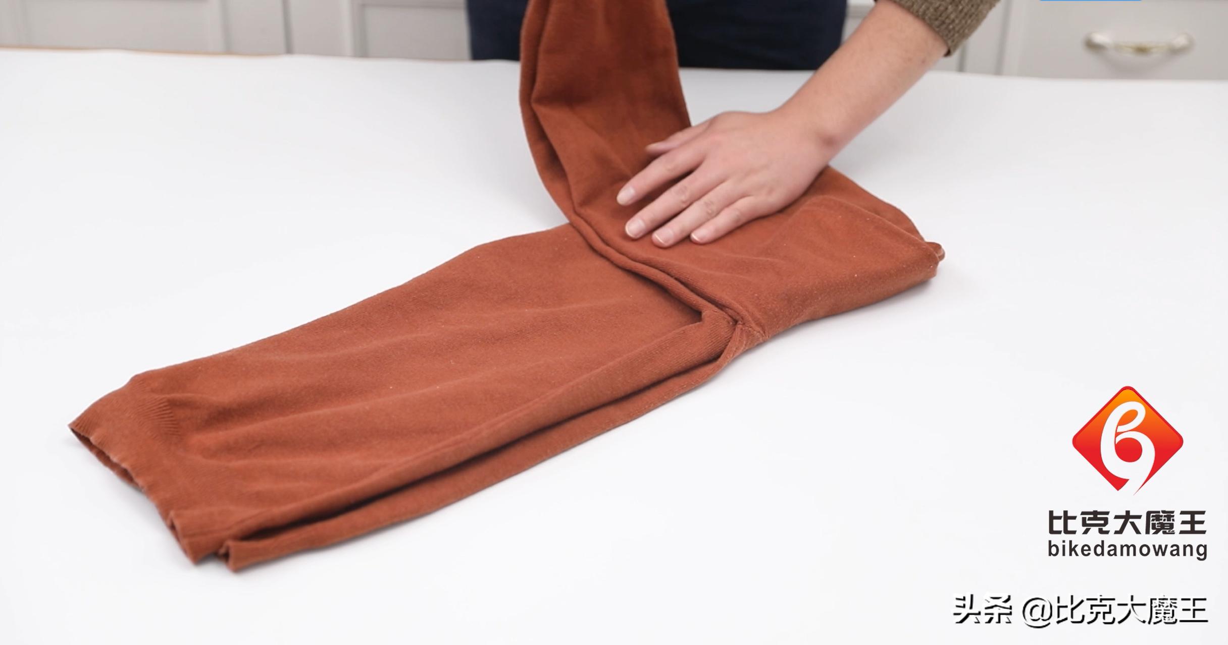 厚衣服怎么叠比较省空间,怎么叠厚衣服省空间行李箱