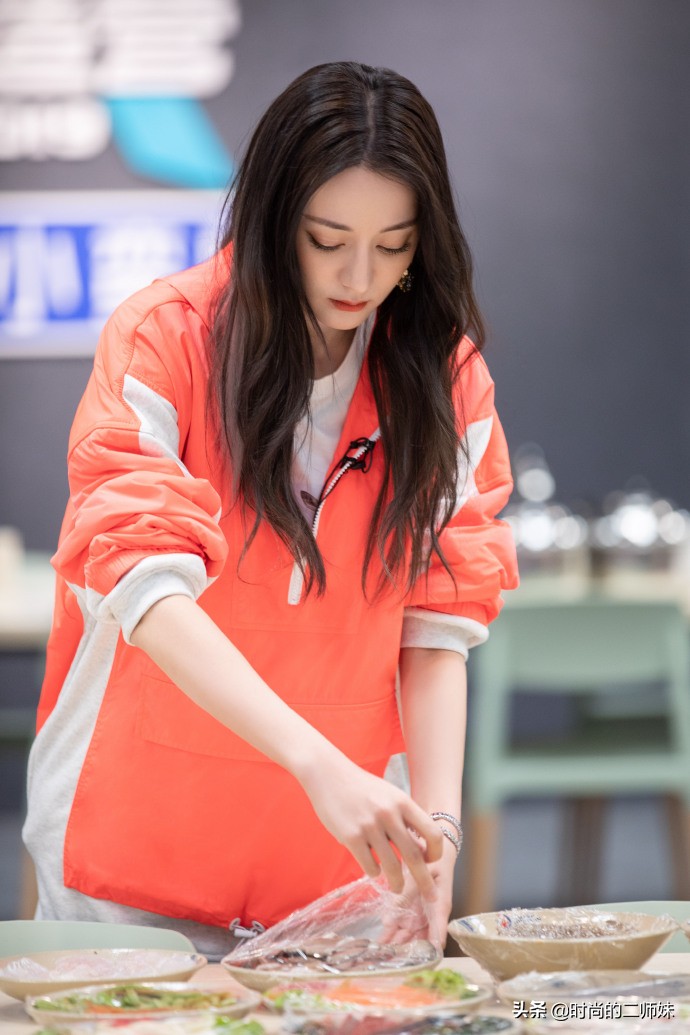 热巴私服黑色吊带,热巴身材好的视频