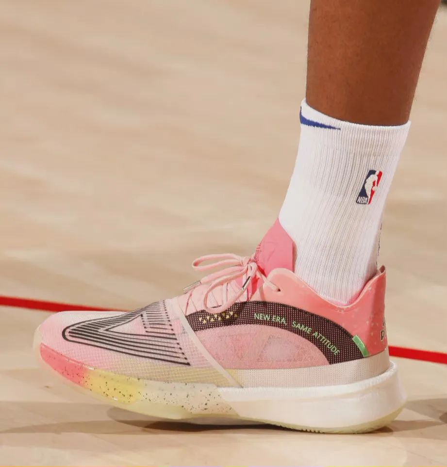 匹克大三角和全城9v2,匹克大三角和全城9对比