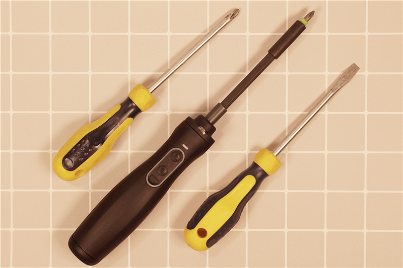 wiha扭力螺丝刀,wiha电动螺丝刀一代和二代