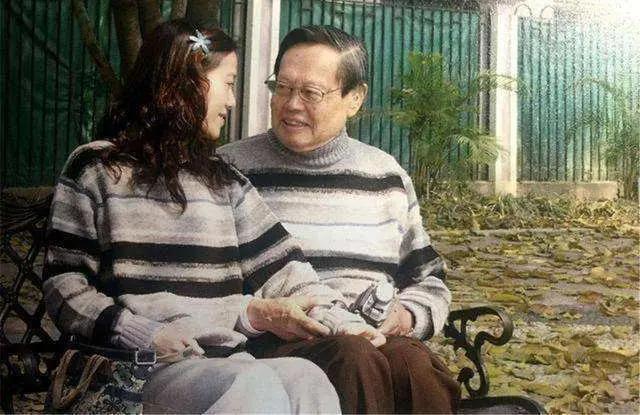 嫁给杨振宁前翁帆经历了什么,结婚11年翁帆说出嫁给杨振宁原因