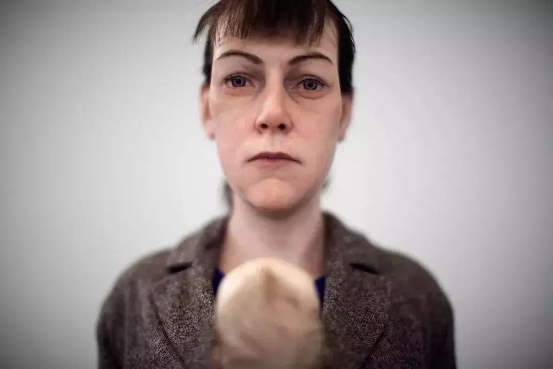 逼真雕塑人,真人雕塑吓人