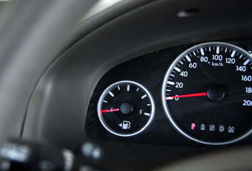 2004年二手别克gl8商务车报价,2010款别克gl8陆尊二手多少钱