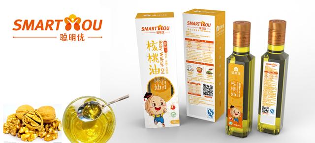 中老年人吃核桃油好不好,核桃油吃了对老年有好处吗