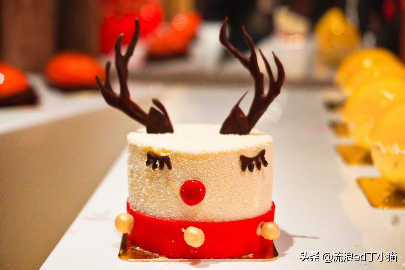 好利来和幸福西饼哪个蛋糕好吃,幸福西饼屋哪一个蛋糕最好吃