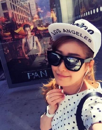 黄圣依周星驰最后一面,抛弃原配的4位明星