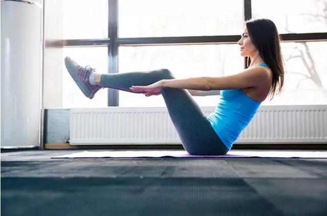 产后耻骨疼用什么瑜伽体式,产后半年修复瑜伽体式