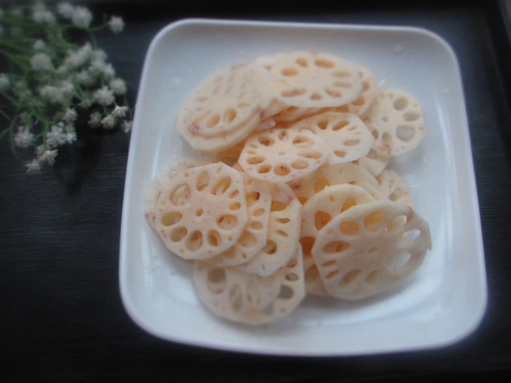 莲藕煲汤怎么样莲藕才不变黑,莲藕炖排骨莲藕变黑