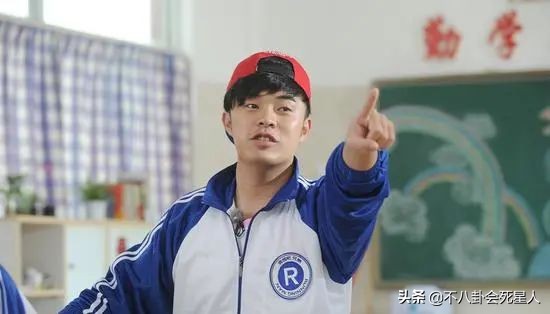 一脸横肉的男人视频素材,一脸横肉的帅哥