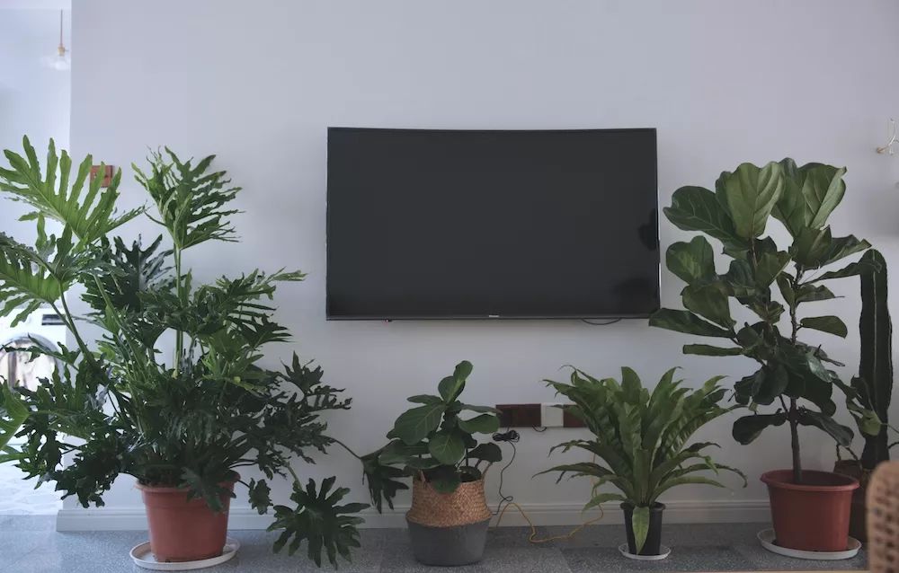 用水泥砌橱柜,用粘土做迷你橱柜