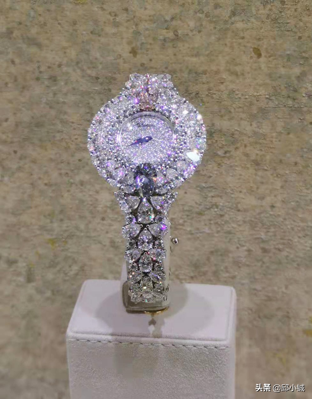 萧邦快乐钻石5钻和7钻区别,萧邦快乐钻石手表回收价格