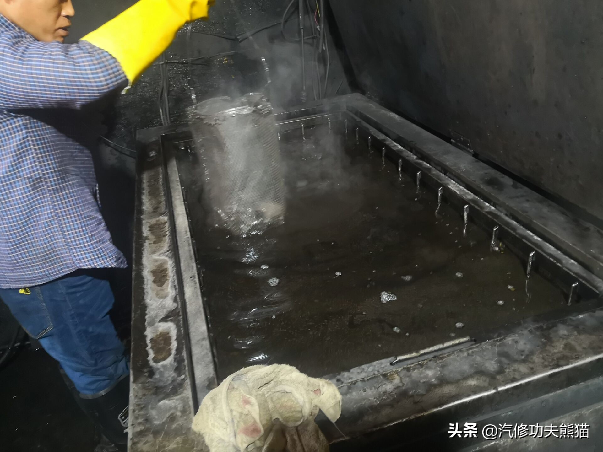 大众途锐急加速发动机故障灯点亮,大众新款途锐车子烧机油