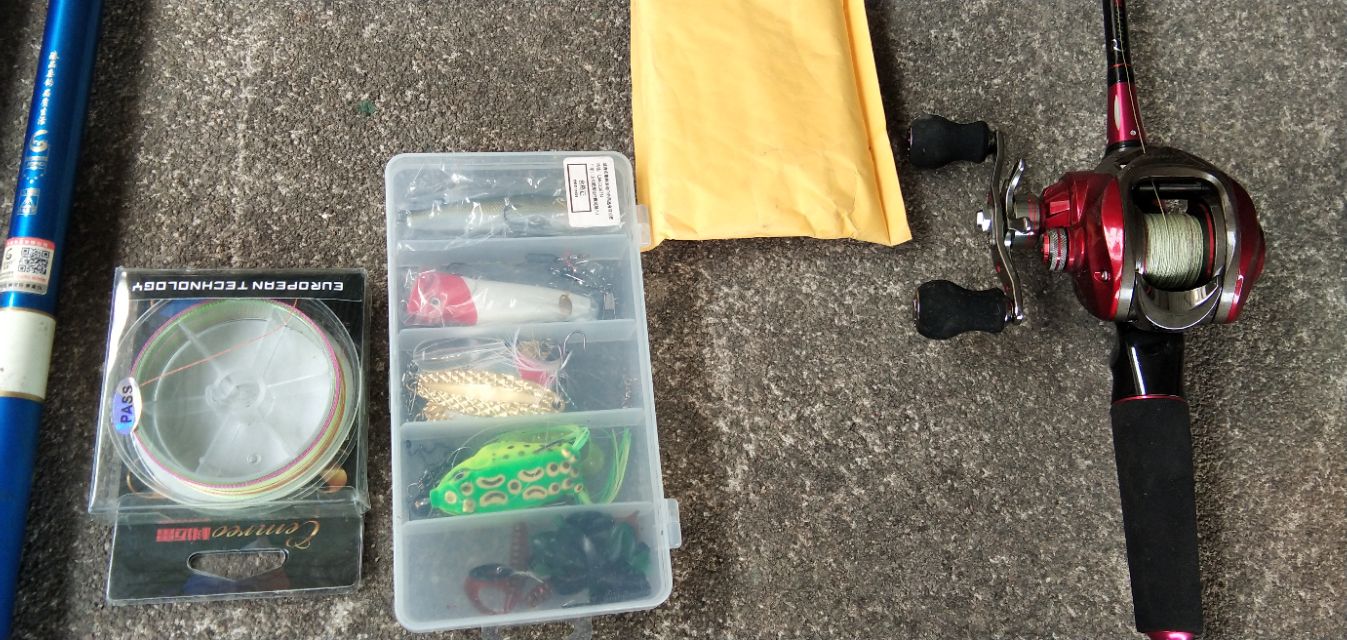 钓鱼工具拿出来凉凉，过两天出战！