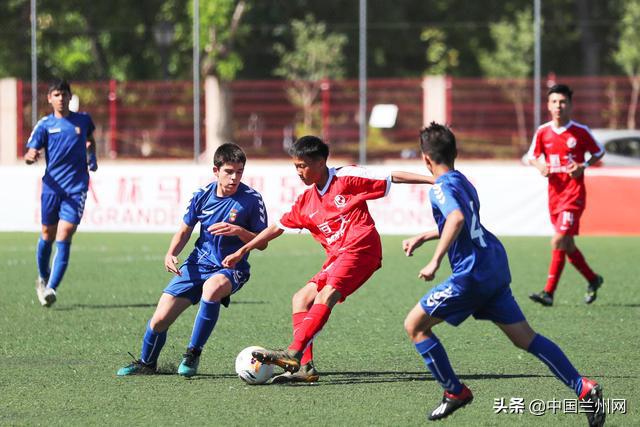 许家印现身马德里助威恒大杯,许家印马德里恒大